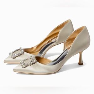 Badgley Mischka Fabia Kitten Heels